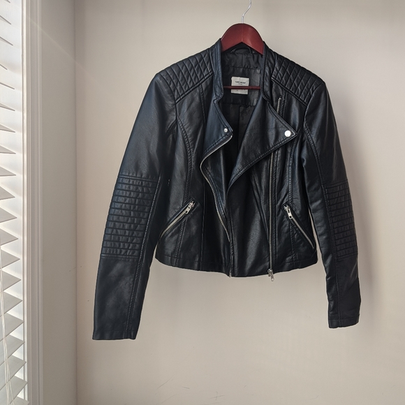 Vero Moda Jackets & Blazers - Vero Moda Faux Leather Jacket